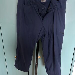 Eddie Bauer Cropped Hiking Capri's